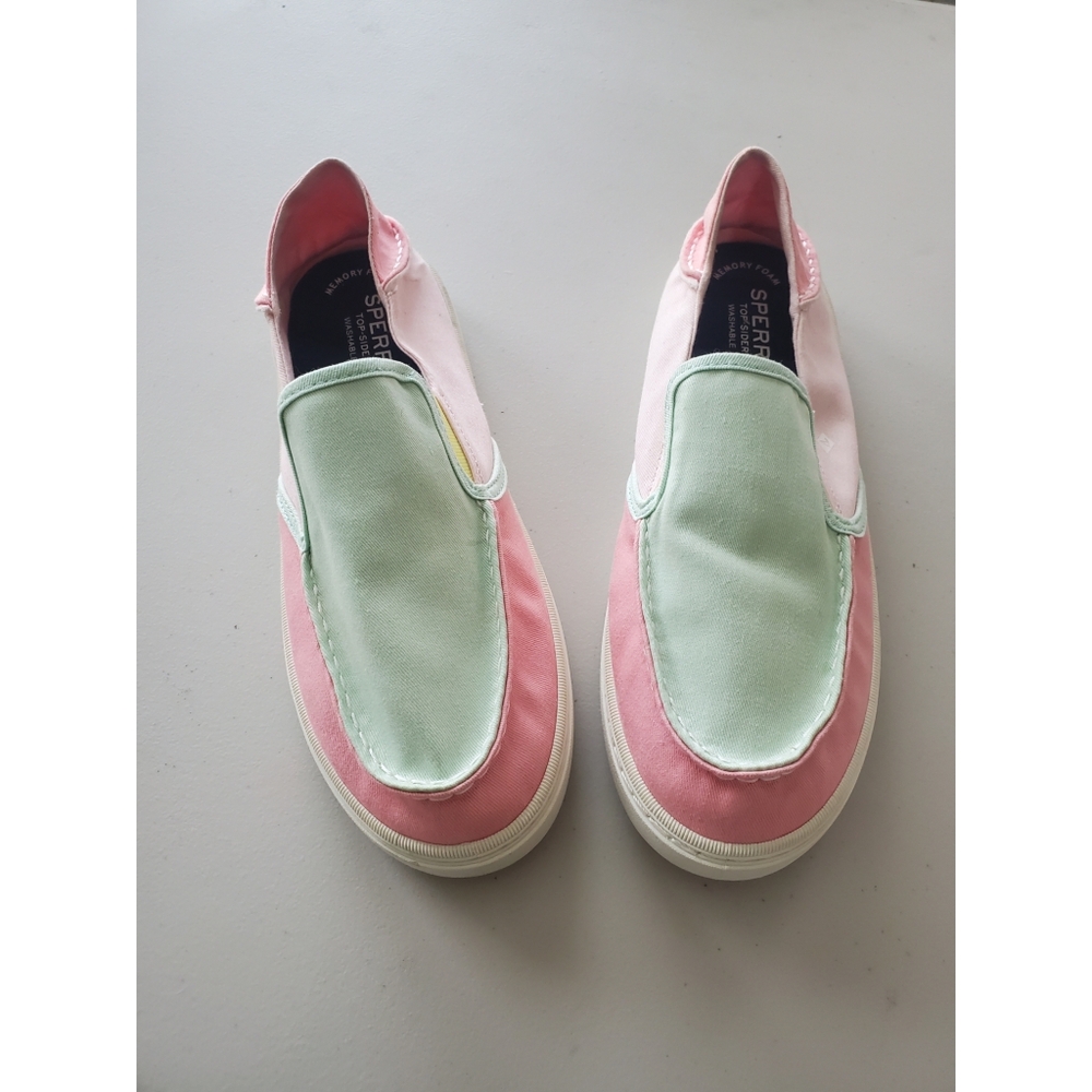 Colorblock Sperry slip on size 7 girls